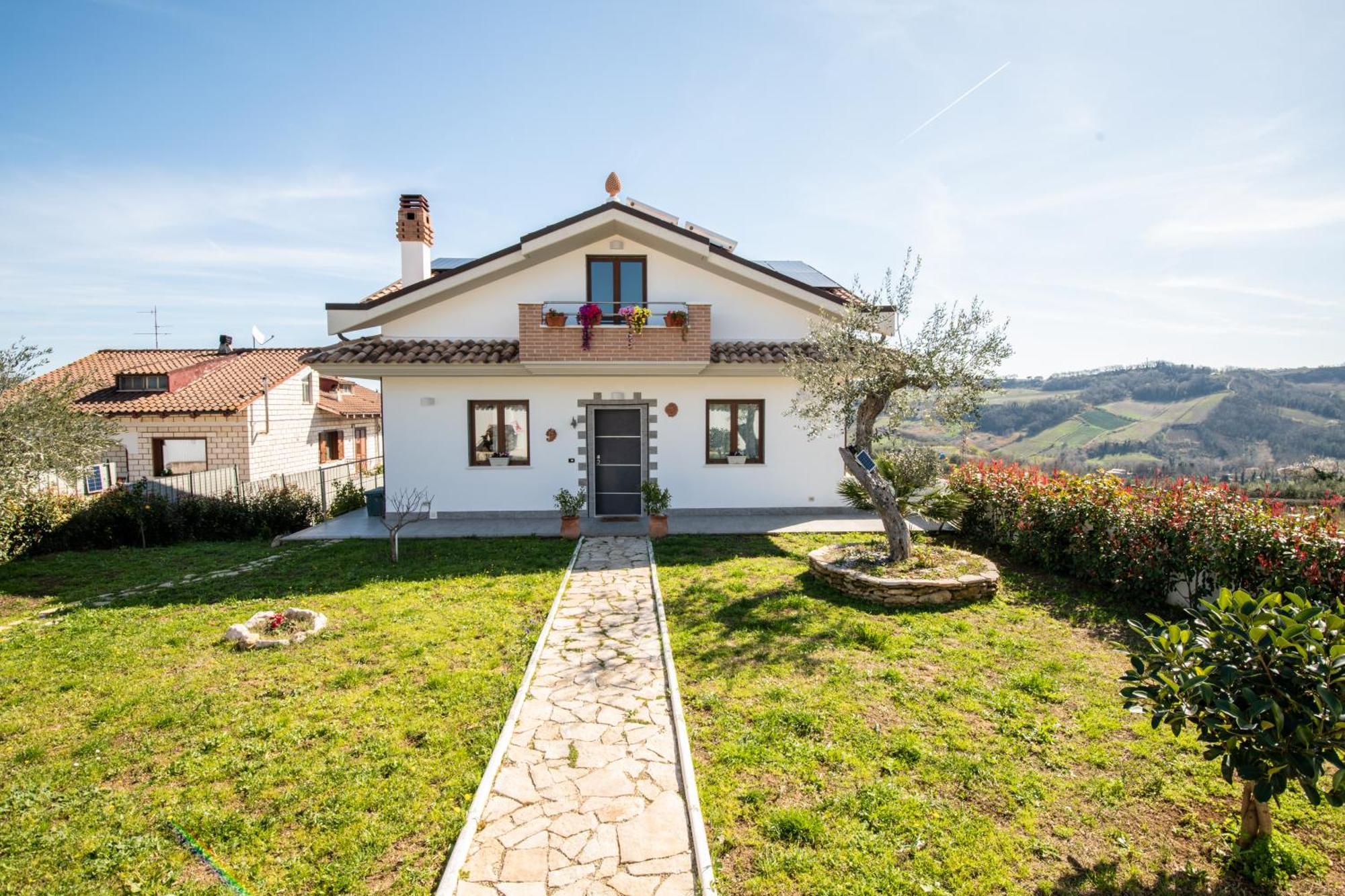Villa Mastro Oleario 5 Dal Mare 30 Dai Monti Torrevecchia Teatina Exteriör bild